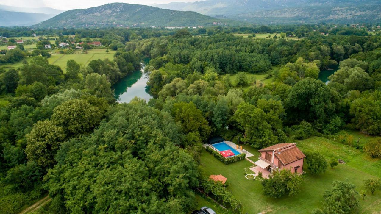 Vila Andrea Danilovgrad エクステリア 写真