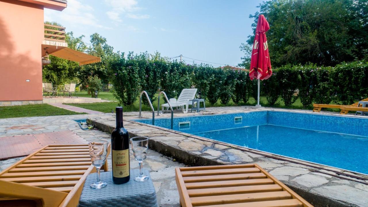 Vila Andrea Danilovgrad エクステリア 写真
